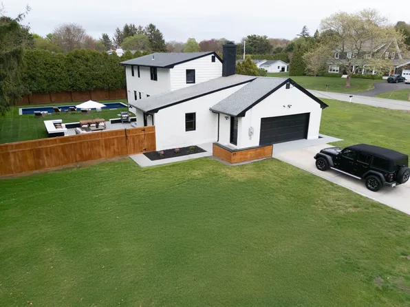 https://photos.zillowstatic.com/fp/3dc3d613462698d8f648d1702f81d32a-p_e.webp
