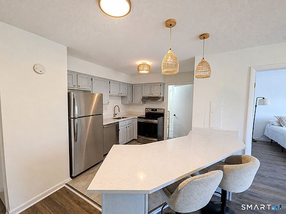 2nd image of 115 Short Beach Road #104