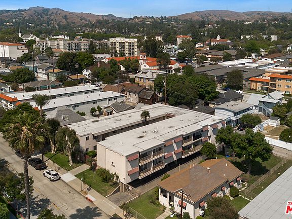 3rd image of 7220-32 Bright Ave