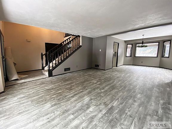 2nd image of 2635 Limerick Cir