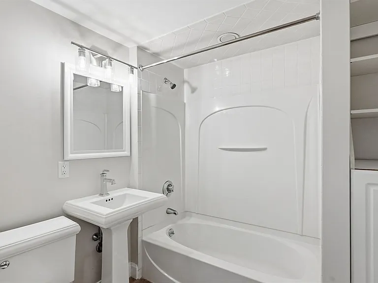 68 Electric Ave #1A — Photo 13