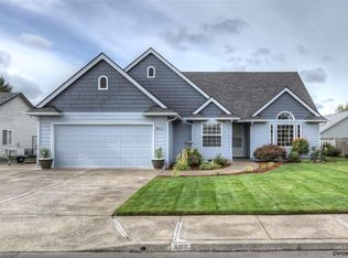 611 SE Cypress Ave, Dallas, OR 97338