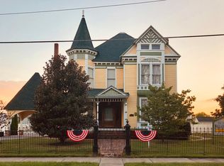 323 N 9th St APT 200, Paducah, KY 42001