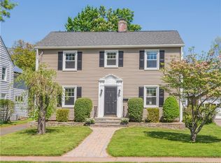 98 Arundel Ave, West Hartford, CT 06107