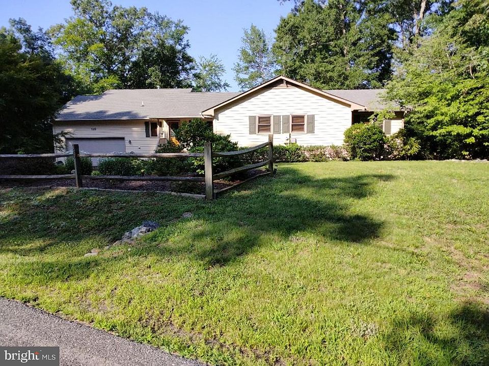 1st image of 520 Lake Caroline Dr