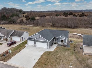 1436 Lone Stone Ct SE, Chatfield, MN 55923