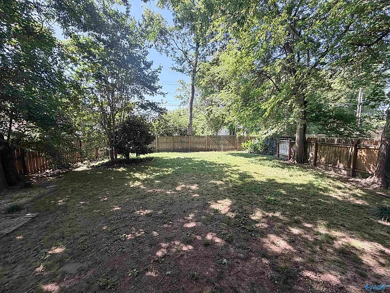 1224 Halsey Ave NE — Photo 5