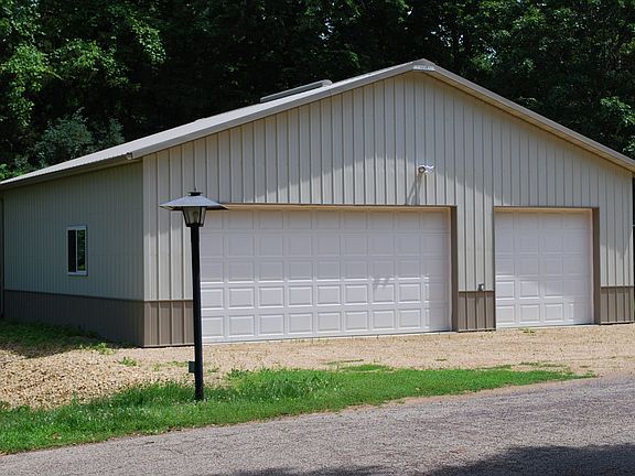 2nd image of 1405 Woodland Ave