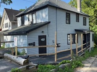 39 Shepard Ave, Saranac Lake, NY 12983