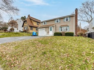 110 Highwood Rd, Rochester, NY 14609