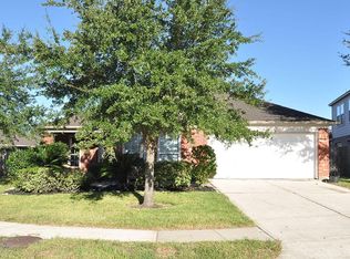 12005 Green Falls Dr, Pearland, TX 77584