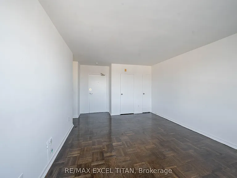 2507 Eglinton Ave W #304 — Photo 3