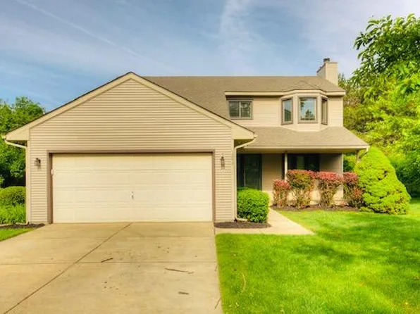 1243 Harwood Cir, Saline, MI 48176