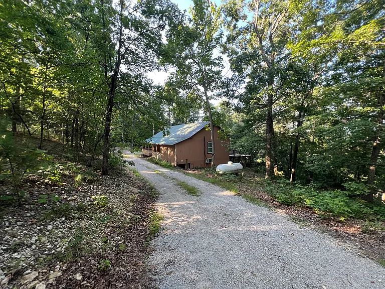 588 County Road 114 — Photo 11