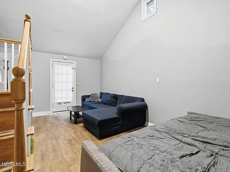 416 Roosevelt Ave — Photo 16