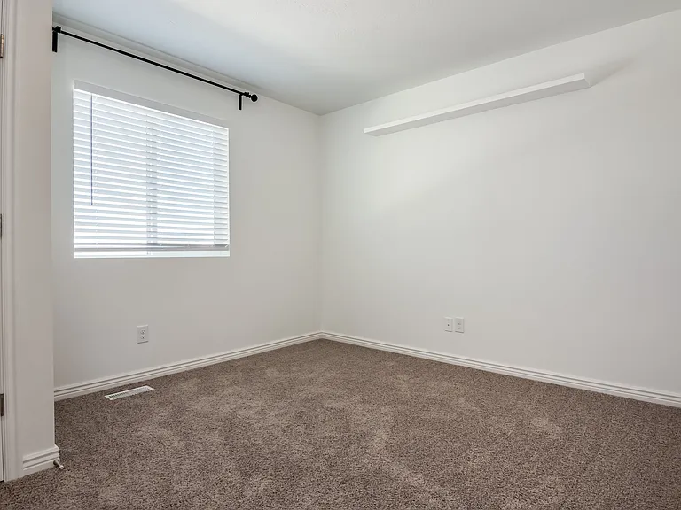6450 Black Ridge Dr — Photo 24