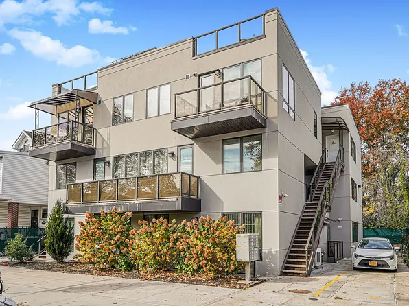8794 17th Ave #304, Brooklyn, NY 11214