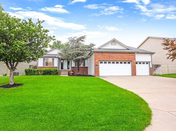 14113 E Twinlake Dr, Wichita, KS 67230