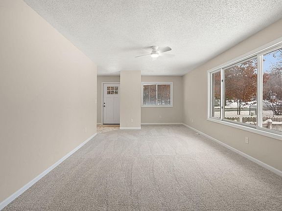 4th image of 1018 Mulberry St