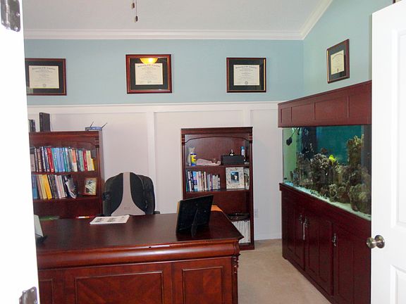 5th image of 243 Roaring Brook Dr