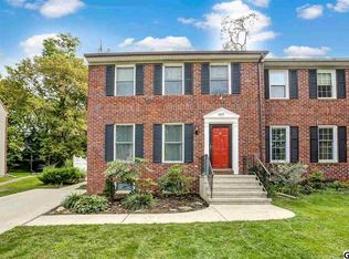 1037 Northfield Dr, Carlisle, PA 17013