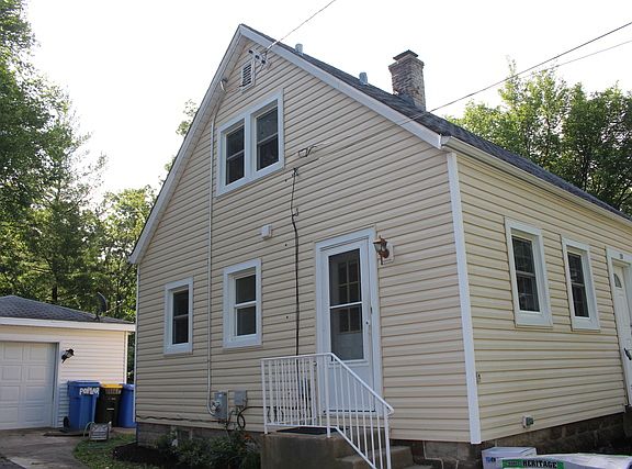 2nd image of 159 Oakwood Dr