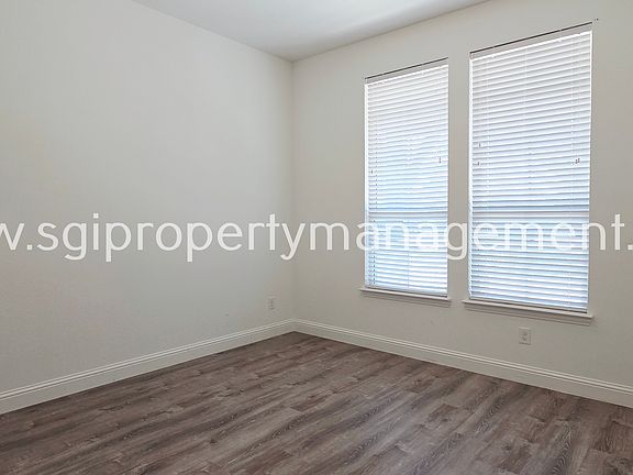 5th image of 7703 Coronado Dr