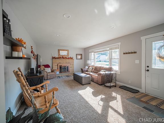 5th image of 2958 Boone Ave SW