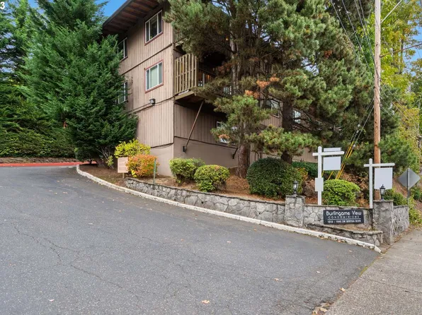 1045 SW Bertha Blvd APT 7, Portland, OR 97219