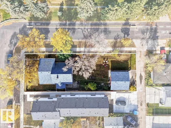12331 107th St NW, Edmonton, AB T5G 2T1