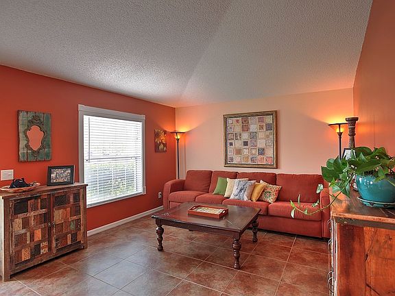 5th image of 8535 103rd Ct