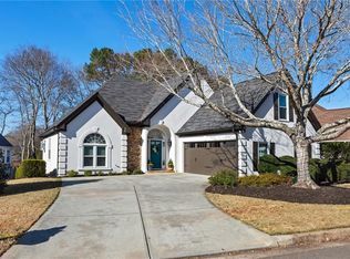 440 Shelli Ln, Roswell, GA 30075