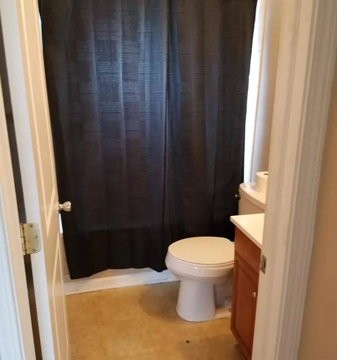 28456 Ecorse Rd — Photo 3