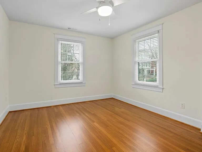 3643 Jenifer St NW — Photo 24
