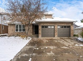 86 Freeland Dr, Stratford, ON N4Z 1H1