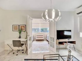 174 NE 47th St