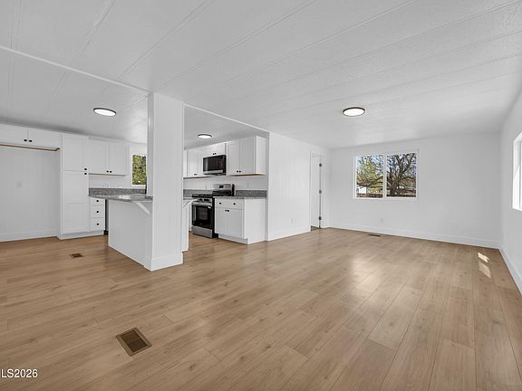 4th image of 17890 Fantail Cir