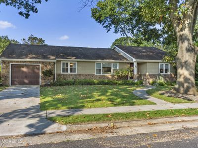 20 Brookwood Drive, Freehold, NJ, 07728