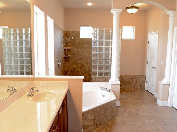 5th image of 3308 Westmeath Dr