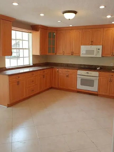11480 Tara Dr — Photo 4