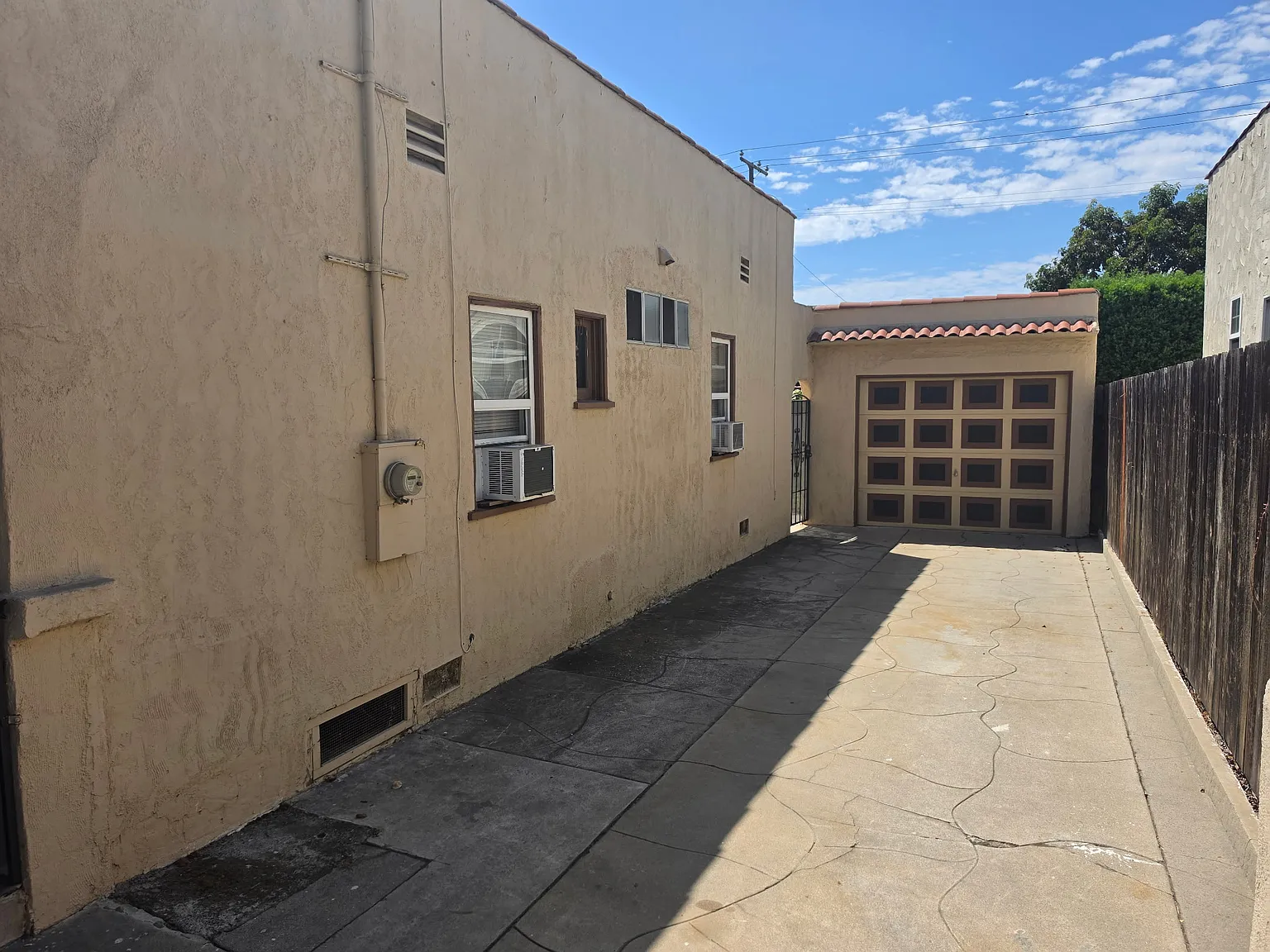 2 bed, 900 sqft, $2,800 — Photo 1