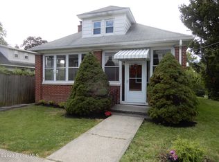 19 Michigan Ave, Troy, NY 12180