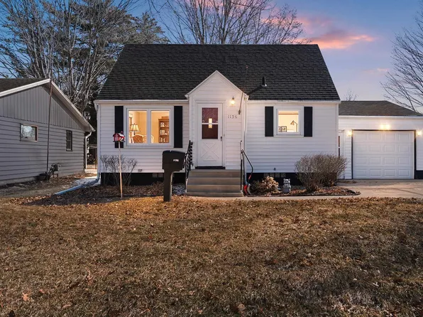 1136 S Bartlett St, Shawano, WI 54166