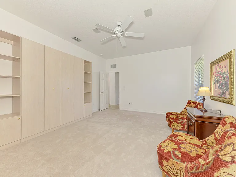 915 Park Place Dr — Photo 15
