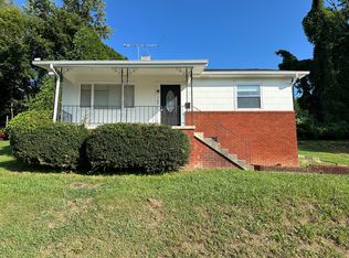 102 W Geneva Ln, Oak Ridge, TN 37830