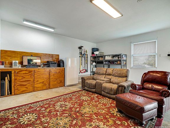 4th image of 112 STEEL VALLEY DR