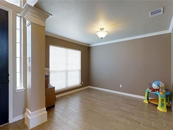 5th image of 7417 Idle Hour Dr