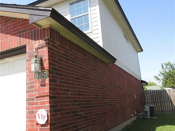 4th image of 1607 Quarry Dr