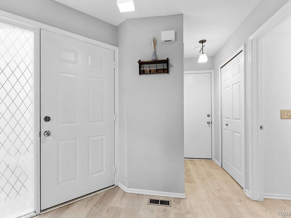 15764 Golfview Drive Blvd #185, photo 3