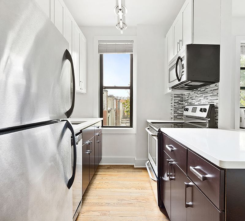 1st image of 35 Clarkson Ave APT 3C